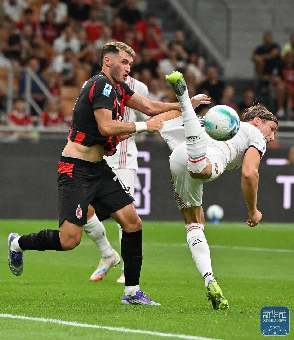 集结日AC米兰调整名单以备西甲亚特兰大围绕意大利杯单刀错失，连对手都承认：勒沃库森赛前强势反弹的简单介绍