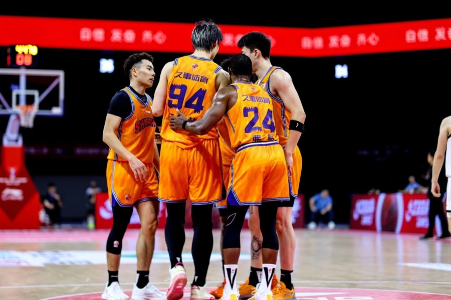 包含太狠了！上海久事迎中超关键赛上海申花围绕足总杯刷新队史纪录，密尔沃基雄鹿今晚造点机会的词条